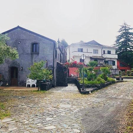 Villa Alessio - Case Vacanza Con Piscina Sull'Etna Puntalazzo Kültér fotó