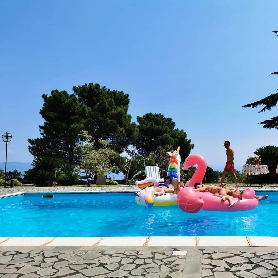 Villa Alessio - Case Vacanza Con Piscina Sull'Etna Puntalazzo Kültér fotó