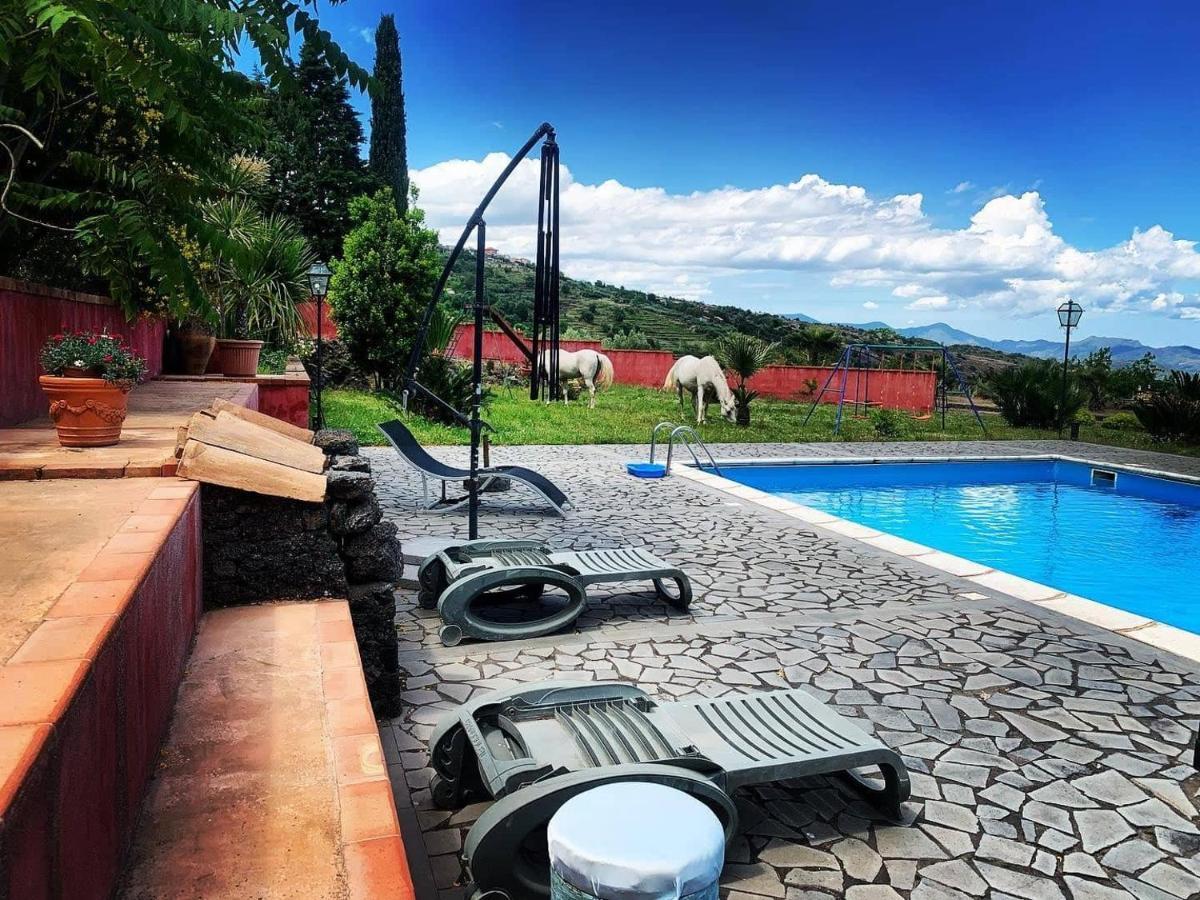 Villa Alessio - Case Vacanza Con Piscina Sull'Etna Puntalazzo Kültér fotó