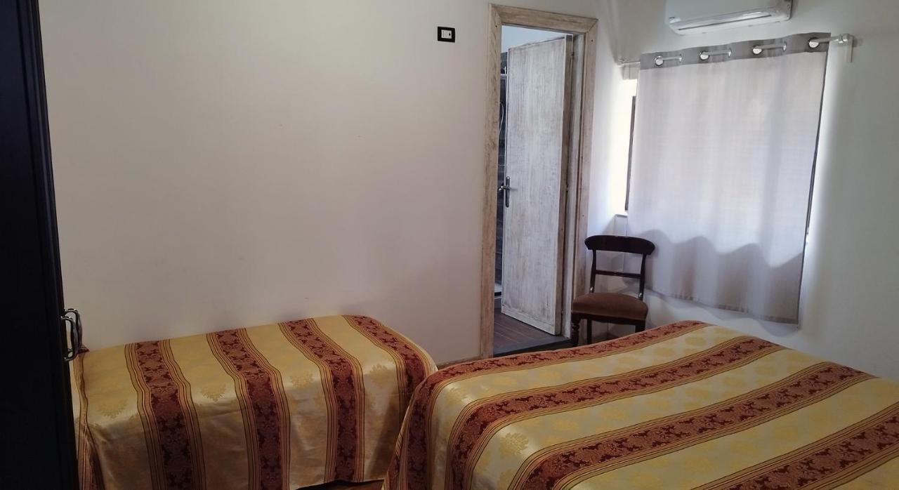 Villa Alessio - Case Vacanza Con Piscina Sull'Etna Puntalazzo Kültér fotó