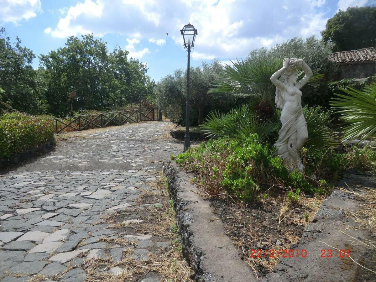 Villa Alessio - Case Vacanza Con Piscina Sull'Etna Puntalazzo Kültér fotó